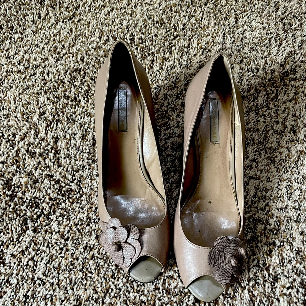 Taupe wedges